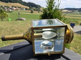 Lampe Messing Glas mit Leuchtmittel guter Zustand