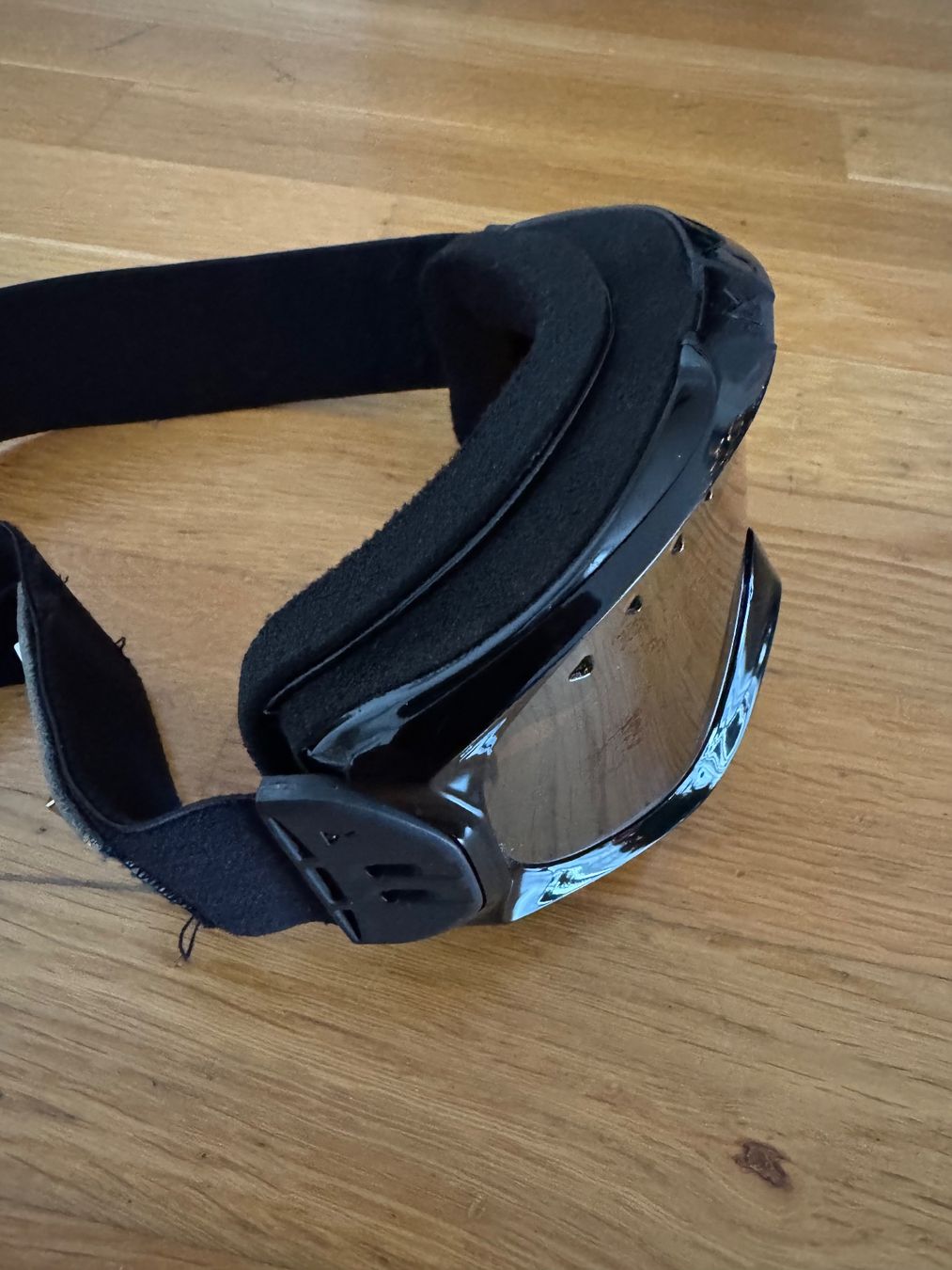Occhiali & Lenti: Anon Ski- & Snowboardbrille schwarz – Usato da Bettlach venduto da Kvety
