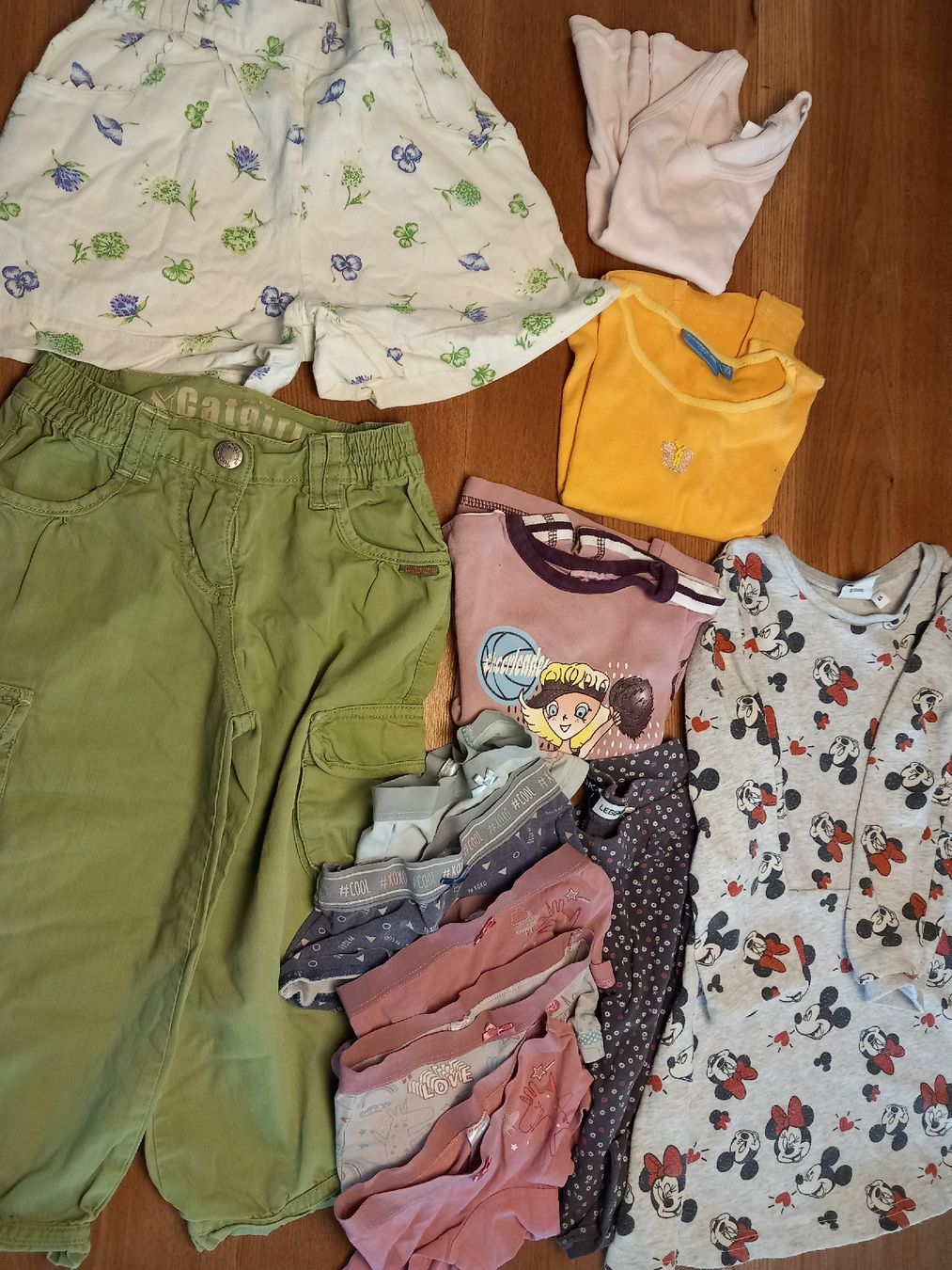 Lotti & Set di vestiti: lot 104 – Usato da Courrendlin venduto da tititchoun 1