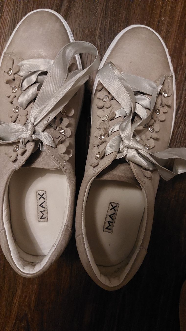 Scarpe da donna: MAX Damen Sneaker, Gr. 38, neuwertig,Leder – Usato da Rain venduto da Lillyfra 1
