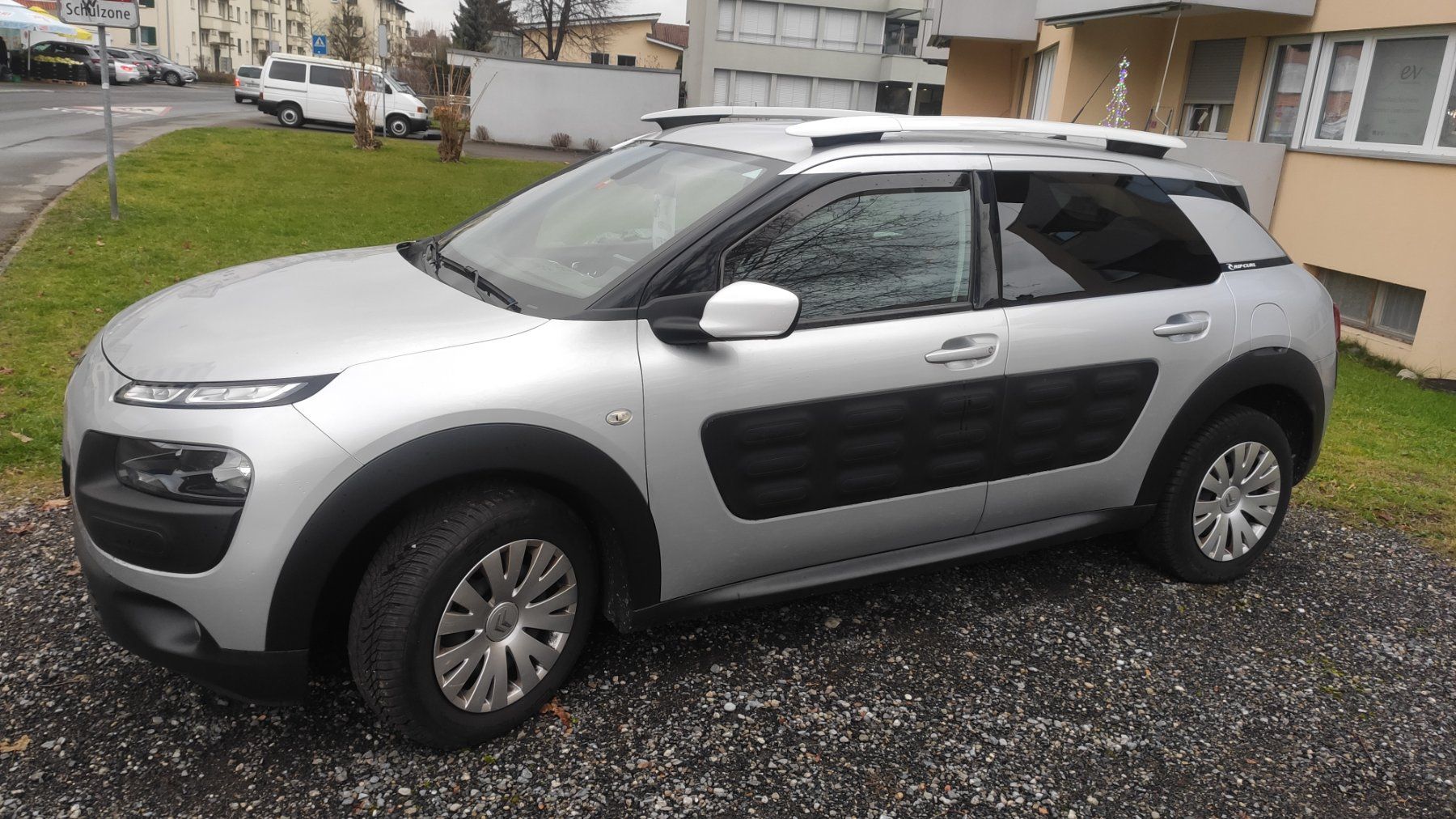 Citroën Automobili: Citroen C4- Cactus/ RIP CURL – Usato da Emmenbrücke venduto da bergundtal01