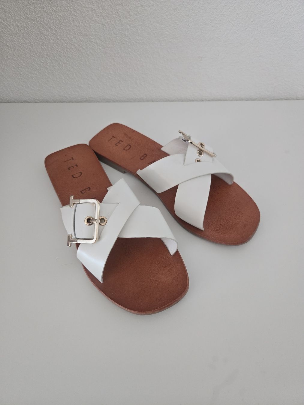 Ted Baker Scarpe da donna: Ted Baker Sandalen – Nuovo (secondo la descrizione) da Weinfelden venduto da lexamo94