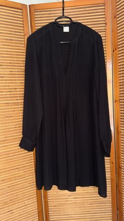 Schönes H&M Langarmkleid, 42