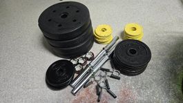 Kurzhantel-Set, 44 kg gesamt (4x5, 4x2,5, 4x1, 12x0,5, 2xH)