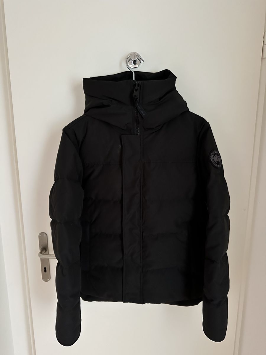 Canada Goose Giacche: Macmilan noir S – Nuovo (secondo la descrizione) da Genève venduto da isa_g5qj