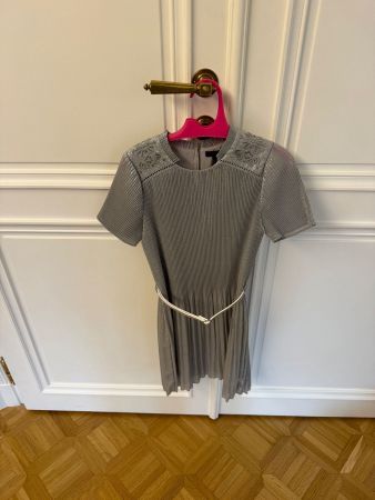 Robe  IKKS T 8 ans