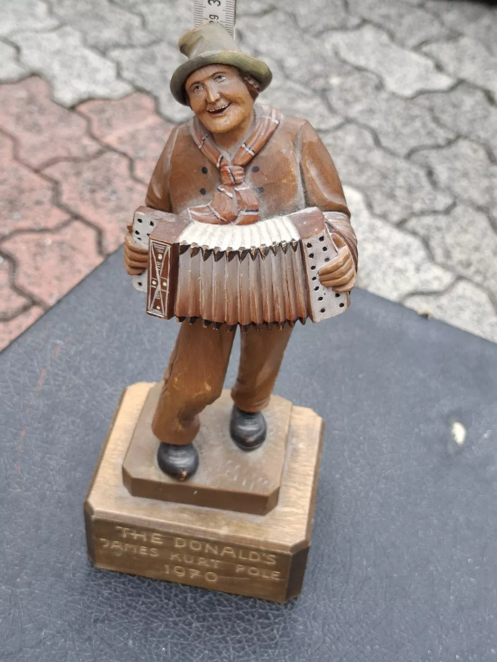 Statuette: brienzer sclultur mann mit orgeli – Usato da Villeneuve venduto da BibiVintage 3