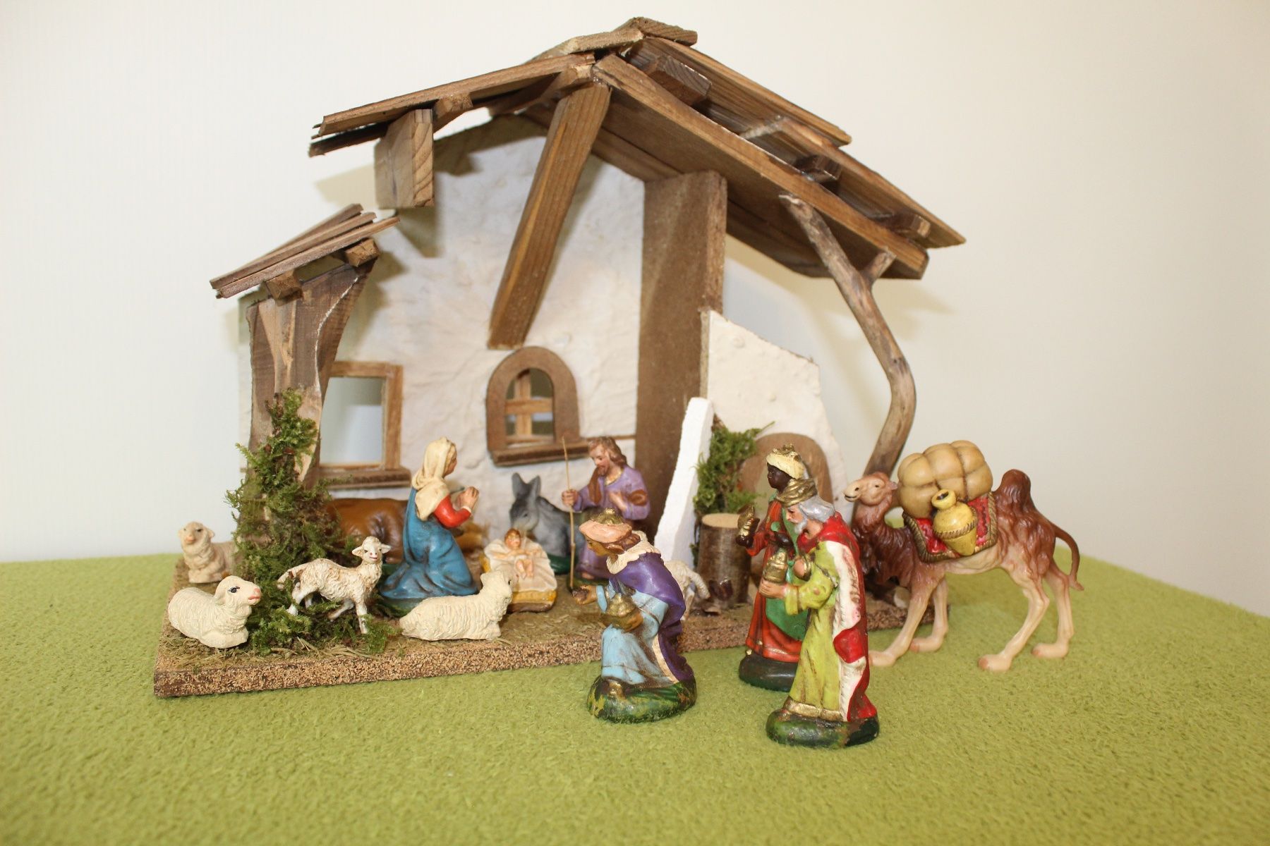 Tutte le decorazioni: Weihnachtskrippe – Usato da Sursee venduto da Santenberg 1