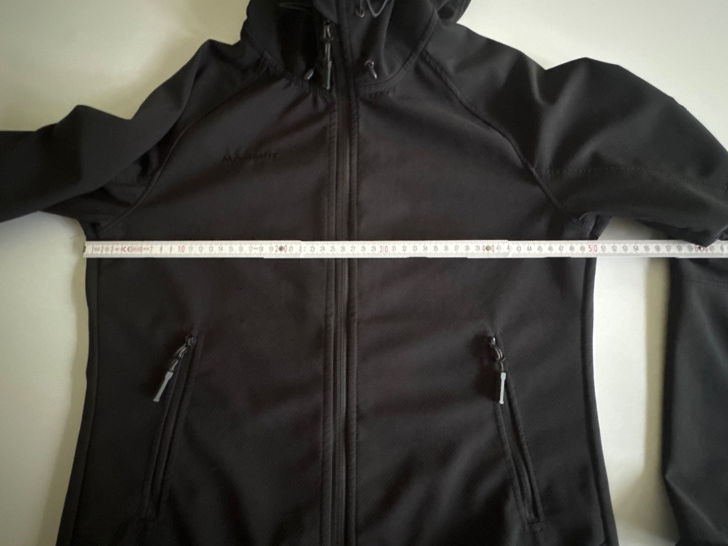 Mammut Giacche: Mammut Softshell Jacke Grösse M Damen, Schwarz – Usato da Brugg AG venduto da julienne 6