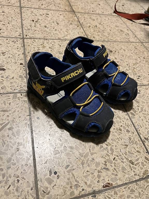 Scarpe per ragazzi: Sandales pikachu – Usato da Préverenges venduto da Dani_La_Brocante