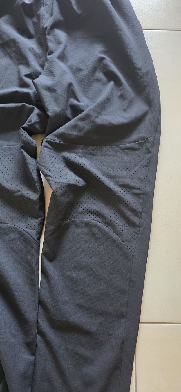 Under Armour Hosen: Under Amour Trainingshose – Gebraucht aus Horn von Exciter6 2