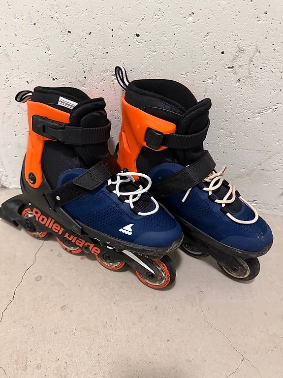 Pattini in linea & Pattini a rotelle: Rollerblade Gr 36.5 - 40 – Usato da Menzingen venduto da lua123