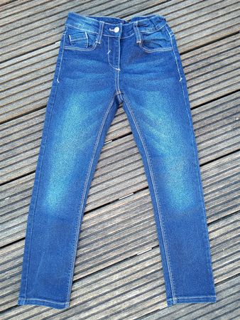 S.Oliver Denim Kinderjeans Gr. 128, Top Zustand, Mädchen