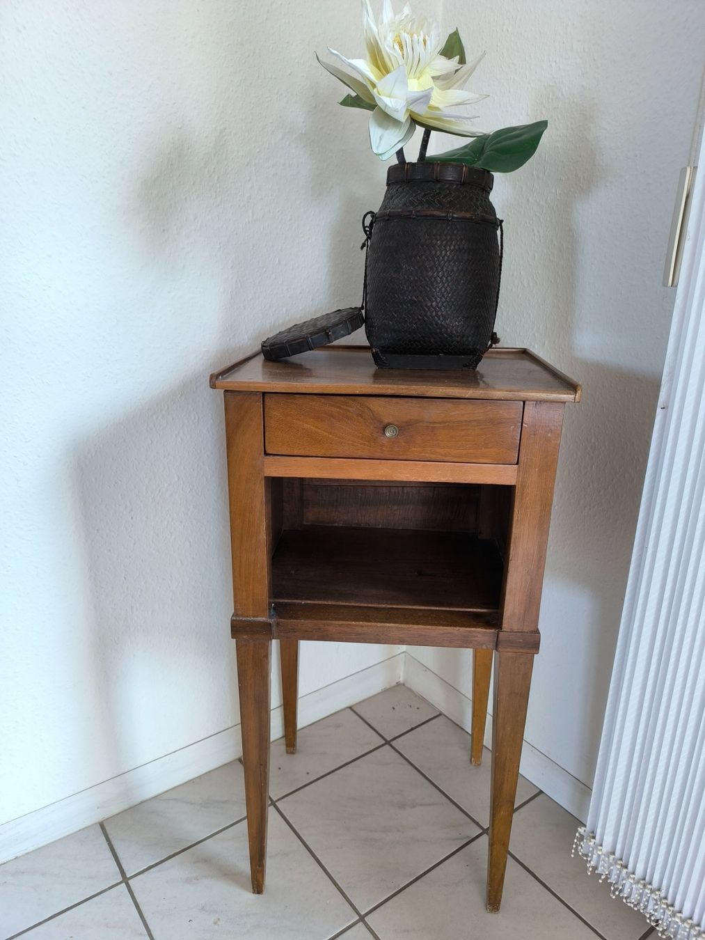 Comodini: Liseuse Bidermeier – Usato da Riehen venduto da tin_yx6j