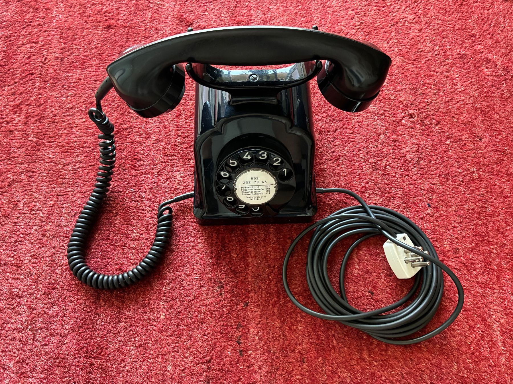 Telefoni: Tischtelefon PTT, Modell 29 – Usato da Burgdorf venduto da Accipiter_nisus