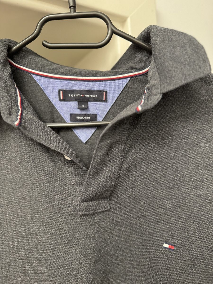 Tommy Hilfiger Magliette Polo: Tommy Hilfiger Langarm Poloshirt – Usato da Gwatt (Thun) venduto da Yinbulma 1
