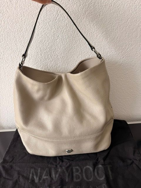 Navyboot Borse da donna: Schultertasche von Navyboot, helles beige – Usato da Worb venduto da Soben