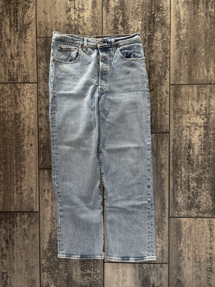 Levi's Jeans: Levi's Jeans Ribcage Straight – Usato da Hilterfingen venduto da lavendu