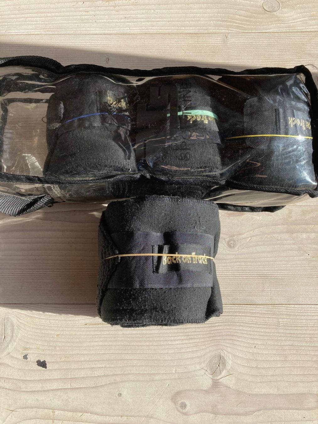 Gamaschen & Bandagen: Back on Track Bandagen schwarz, WB – Gebraucht aus Winterthur von cla_mwp8