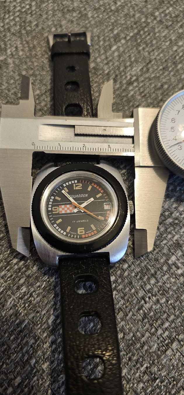 Orologi: SQUADRON Vintage – Difettoso da Genève venduto da Fresko01