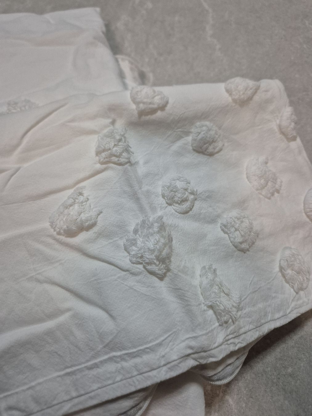 Biancheria da letto: Housse de couette avec 4 Oreiller  – Usato da Yverdon-les-Bains venduto da Joy777 1