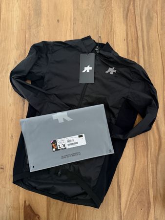 ASSOS UMA GT Wind Jacket S11 Femme – Noir – XS – Neuf