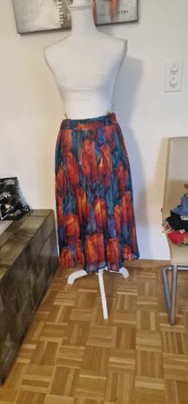 Sommerlicher Midirock von Erfo Special Line, Grösse 38