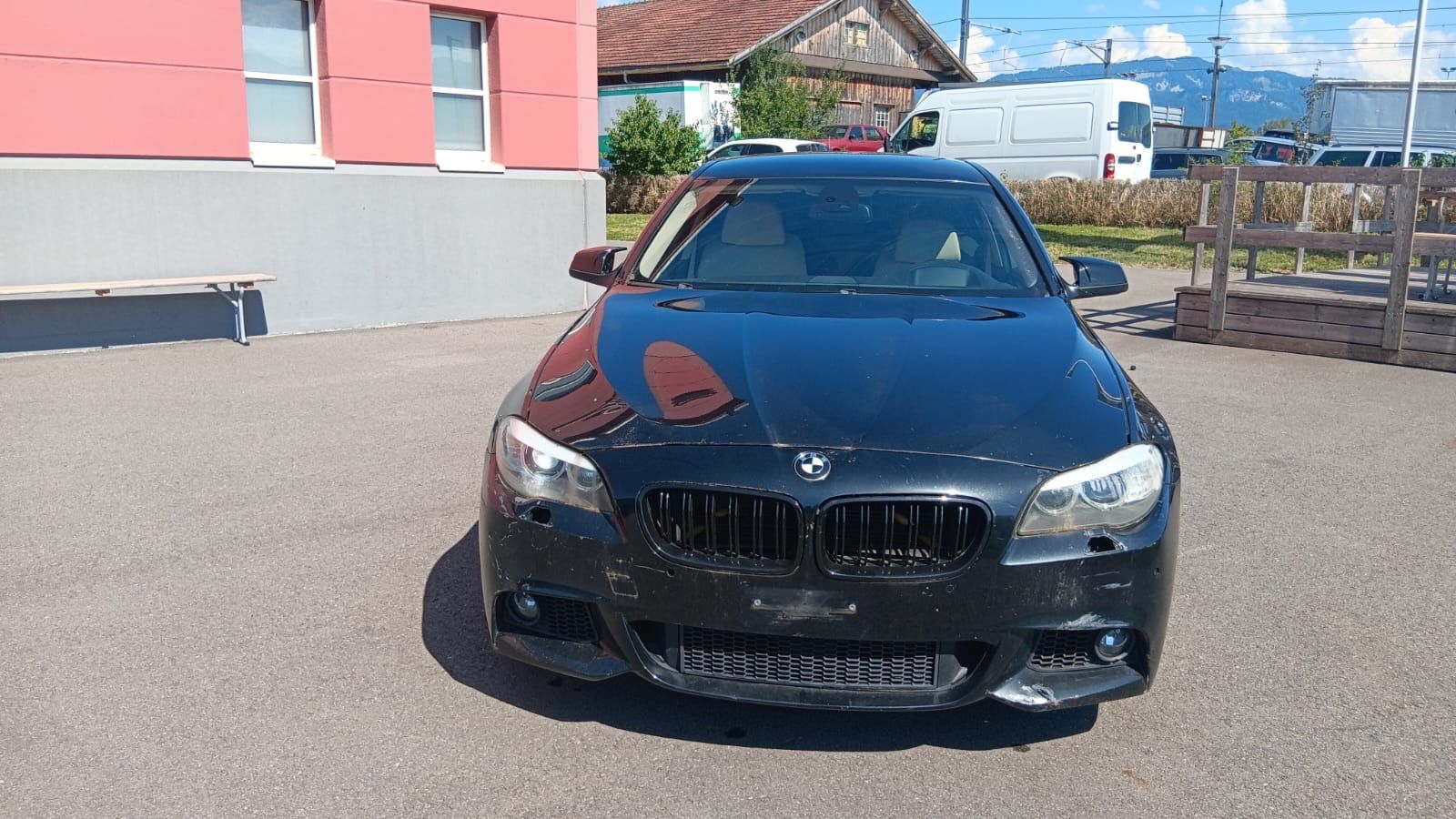 BMW Autos: BMW 535i M-Paket – D'occasion à Rebstein par TonyRasta-Autohandel