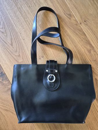 Schwarze Furla Ledertasche 