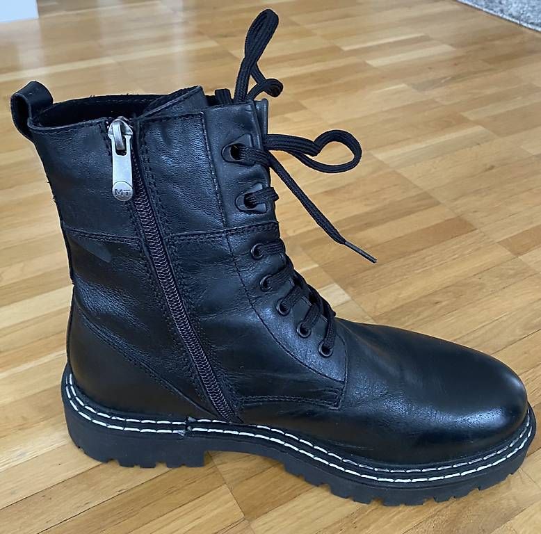 Scarpe da donna: Boots von Marco Tozzi – Usato da Niederrohrdorf venduto da yvonne13 2