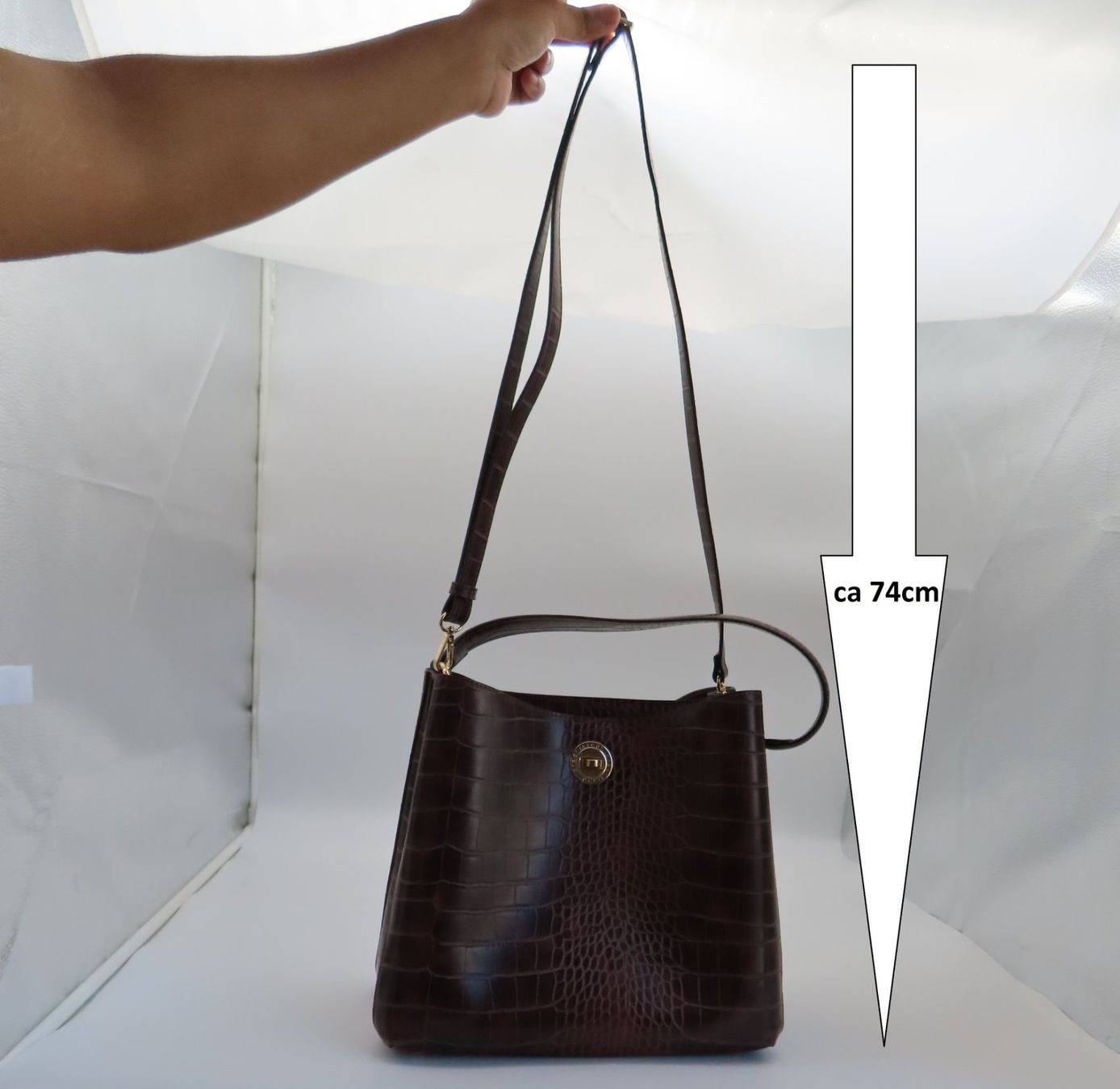 L.Credi Borse: L.CREDI Handtasche aus Krokodil-Imitat – Usato da Reinach BL venduto da WBZ-Flohmarkt 7