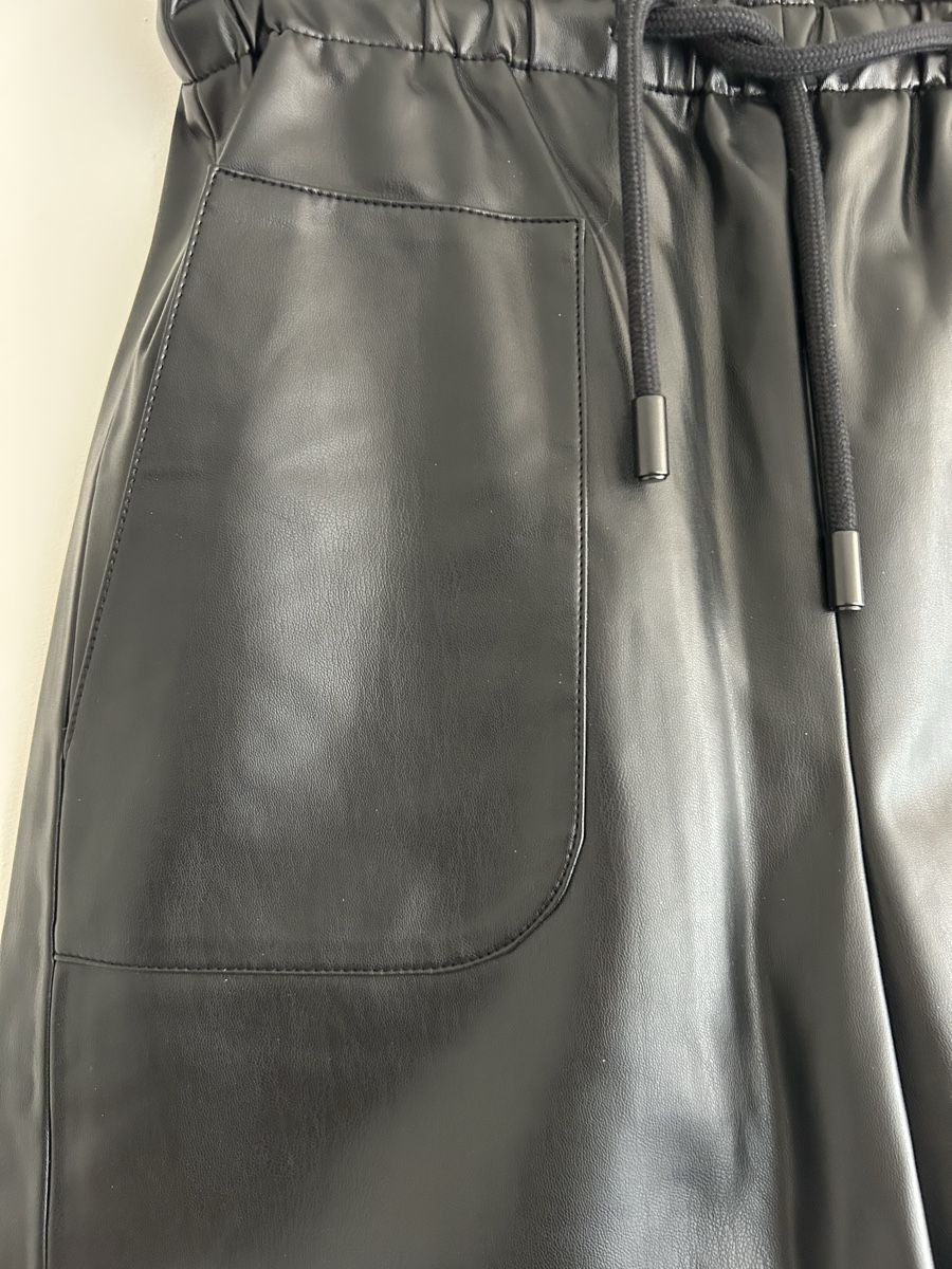 Akris Hosen: Faux leather shorts Akris Punto 34 – Neu (gemäss Beschreibung) aus Sankt Gallen von DDDAAA 4