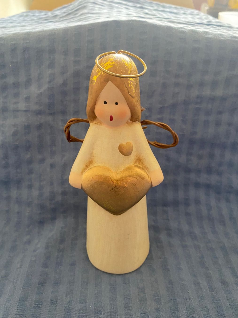 Figurines: Engel mit Herz Höhe ca 15cm – D'occasion à Allenwinden par Obalu 2