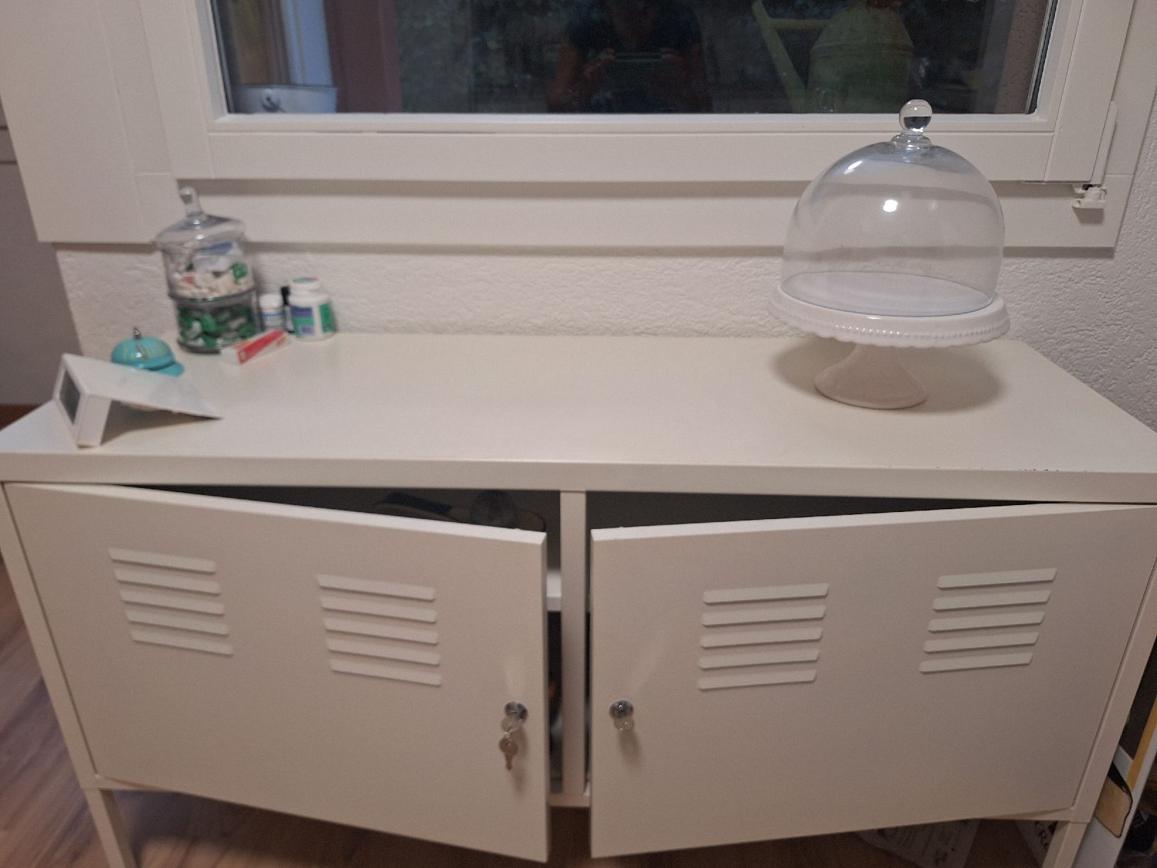Ikea Étagères: Ikea Metall-Möbel, weiss – D'occasion à Bremgarten b. Bern par tiz_x5xc