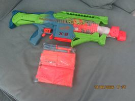 NERF Elite 2.0 Double Punch motorisiert Blaster 