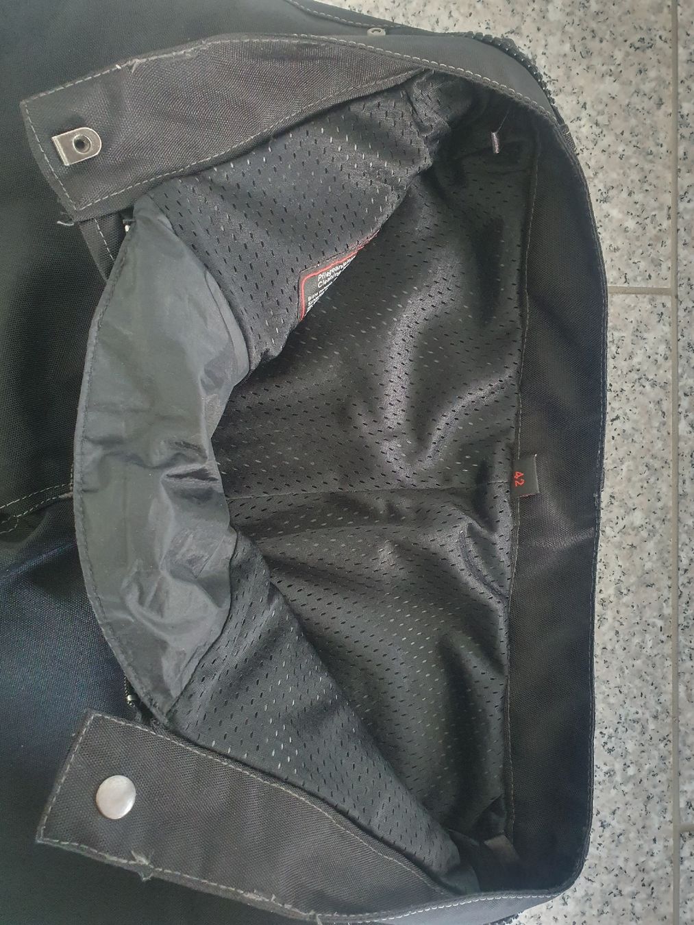 Pantaloni: Büse Motorradhose, Gr. 42 – Usato da Moosseedorf venduto da Sonnenschein.. 2