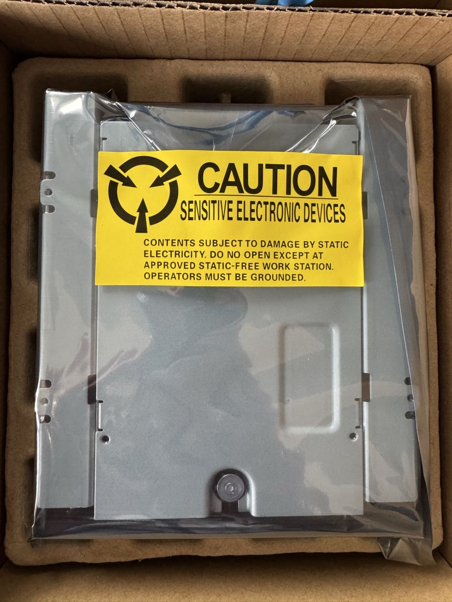 Hewlett Packard Docking station: HP HPE RDX USB 3.0 Internal Docking Station originalverpackt – Nuovo e nell'imballaggio originale da Berneck venduto da Koenner.J 6