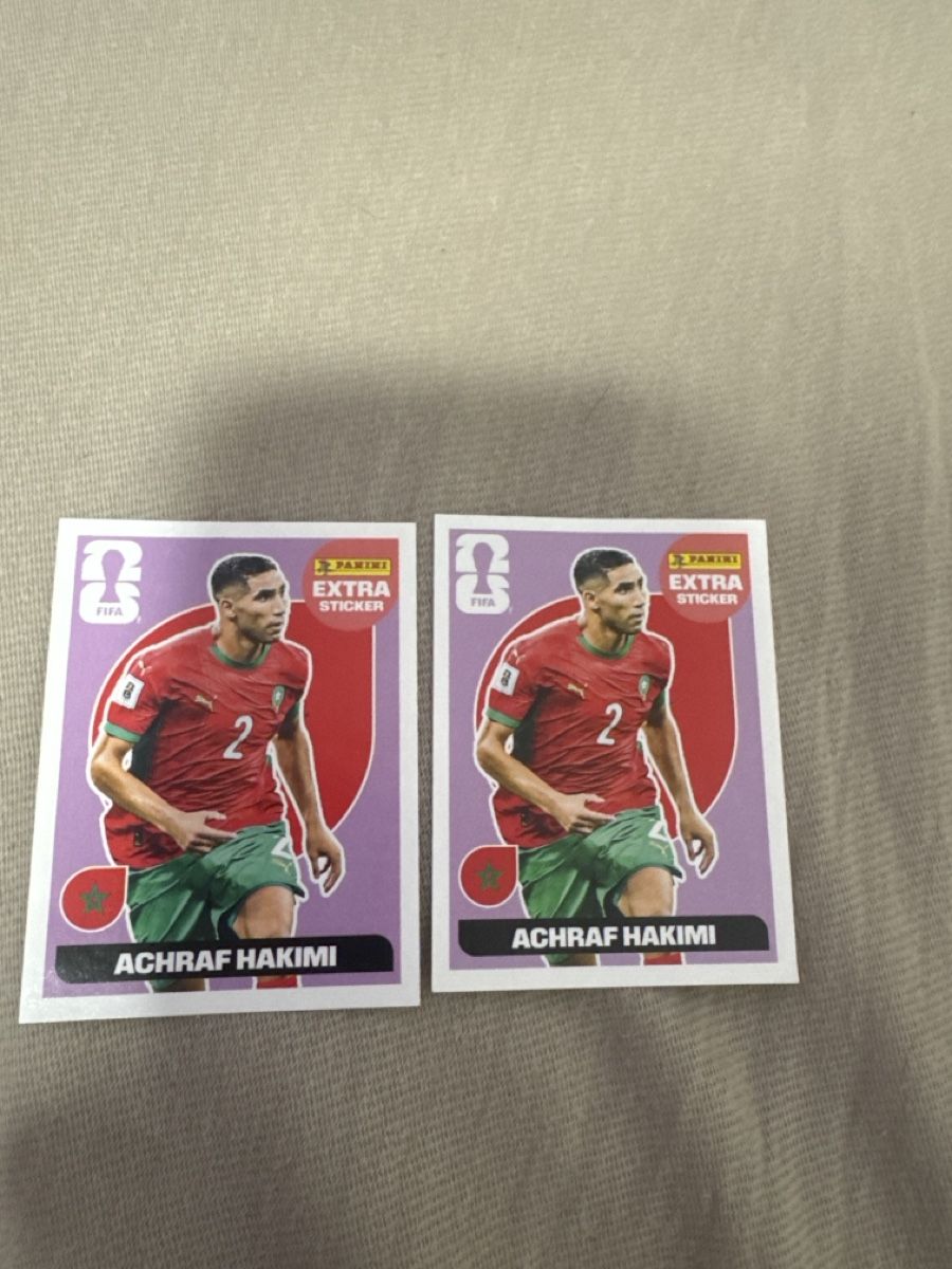 Panini Carte collezionabili: Verkaufe 2 Hakimi violett extra Sticker  – Nuovo e nell'imballaggio originale da Melchnau venduto da chi_d7sn