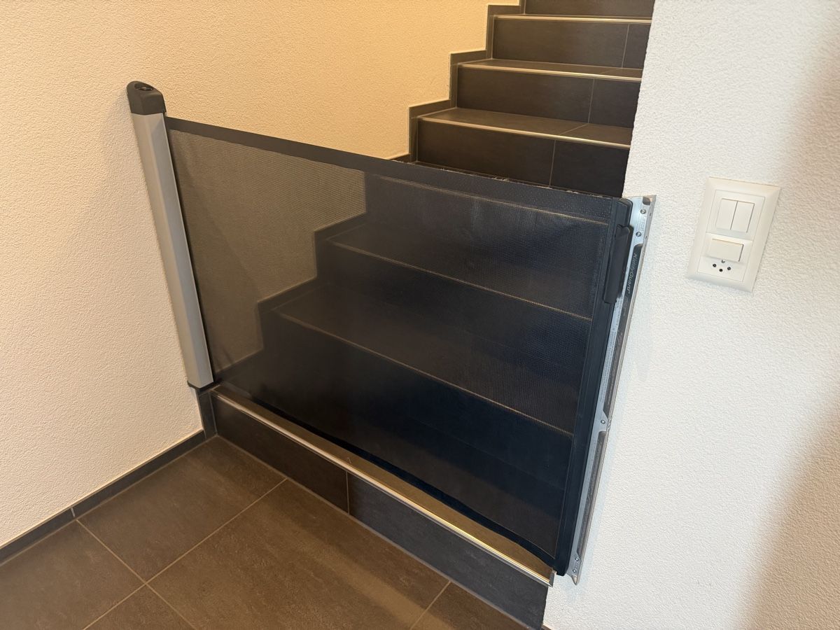 Tutto per la sicurezza: KiddyGuard Avant Treppenschutzgitter – Usato da Appenzell Steinegg venduto da celisol