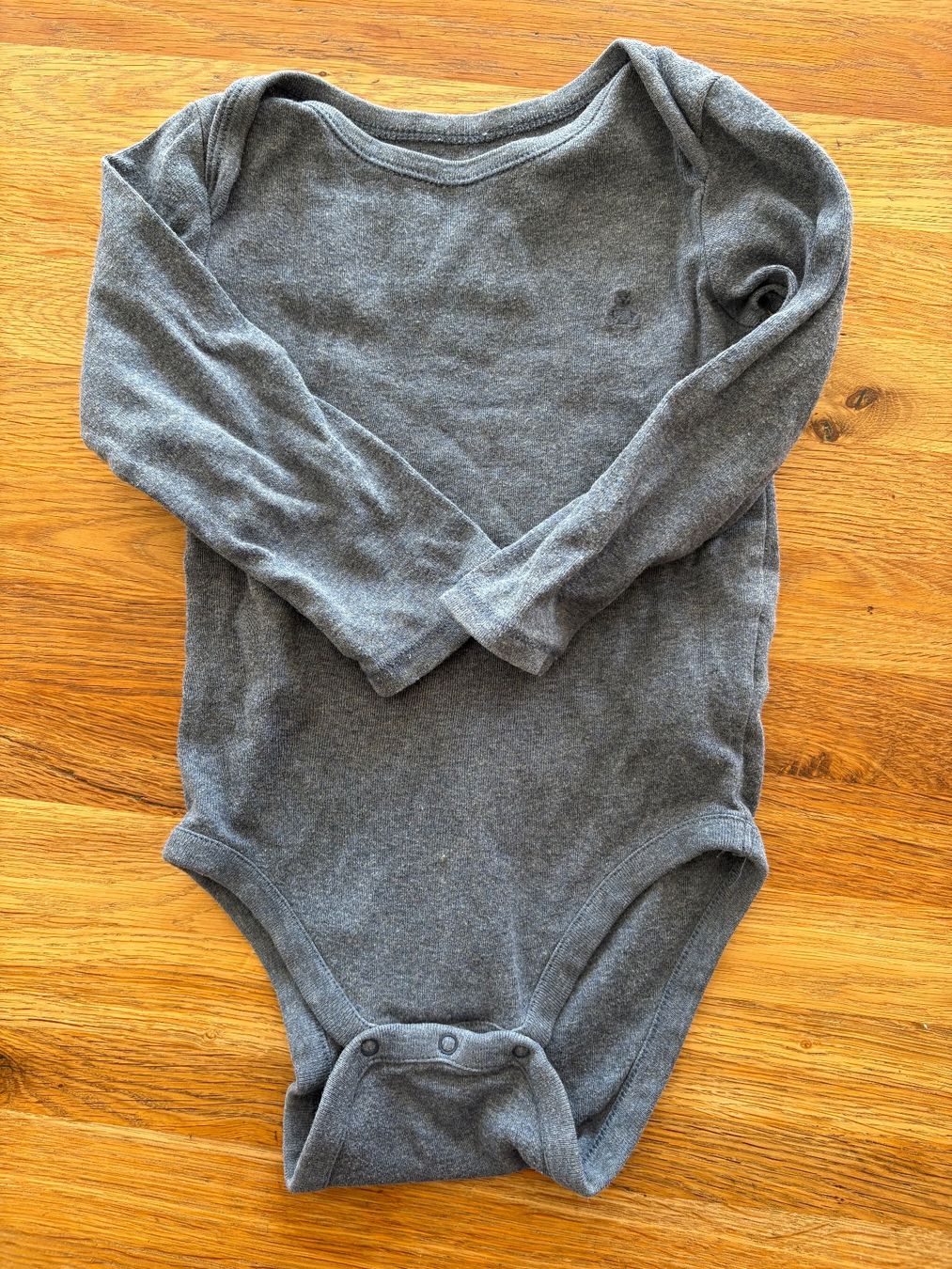 Lotti & Set di vestiti: Pyjama und Langarmbody – Usato da Uhwiesen venduto da Sommerlust1 5