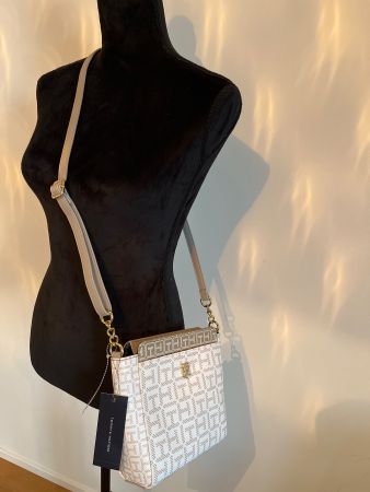 Tommy Hilfiger - Umhänge Tasche, Crossbody, weiss / beige