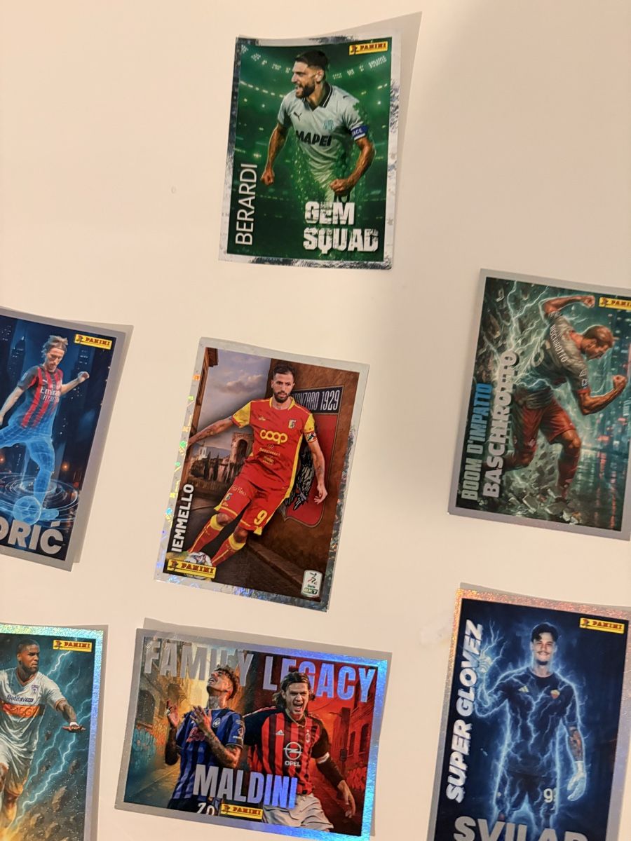 Panini Carte collezionabili: Figurine panini calciatori 2025/26  – Usato da Giubiasco venduto da bulag 4