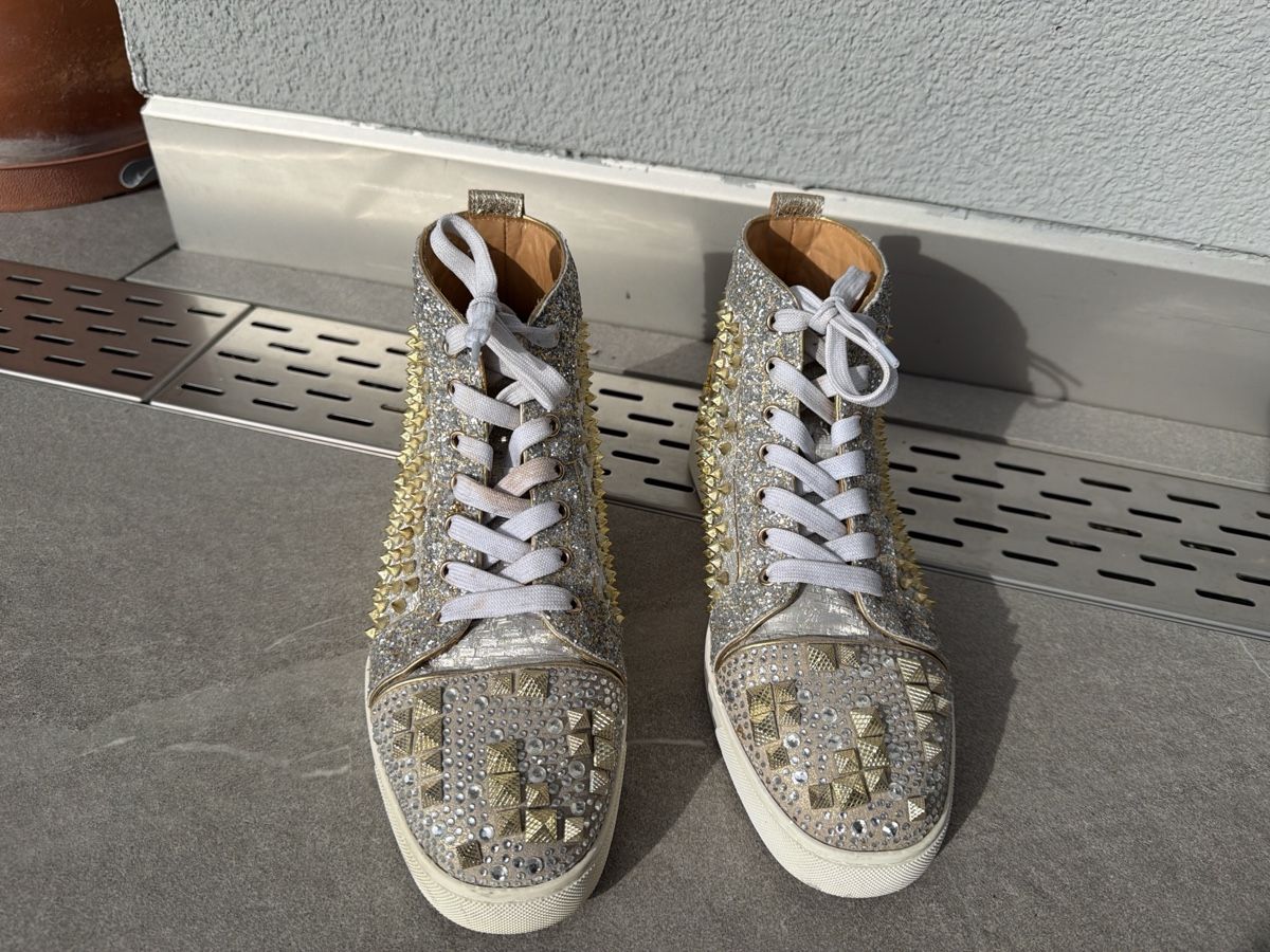 Christian Louboutin Scarpe da uomo: Louboutin Sneakers gold – Usato da Wolfwil venduto da Rolex1 4