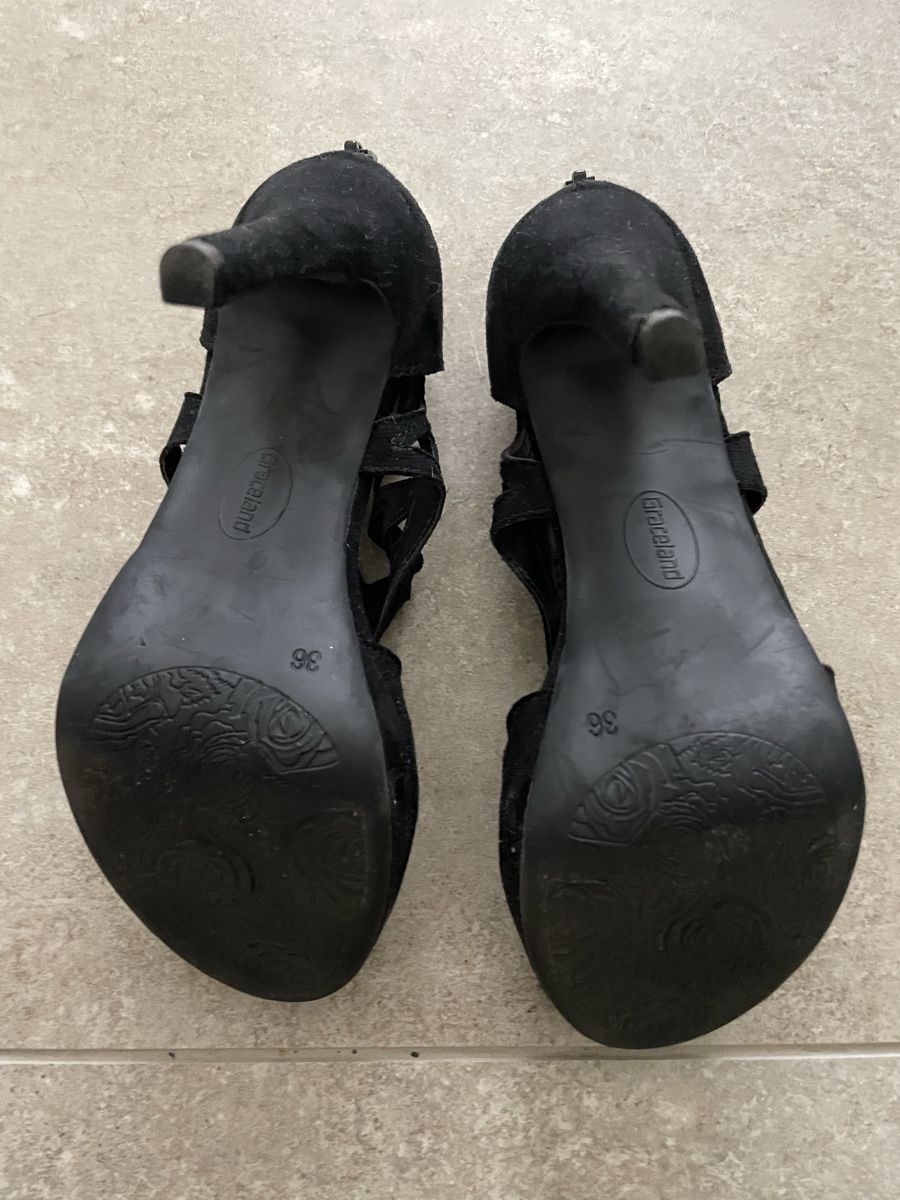 Damenschuhe: High heel schwarz Gr.36 – Gebraucht aus Zürich von illuminari 3