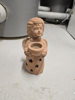 Weihnachtsengel mit Sternenmotiv im Kleid aus Terracotta