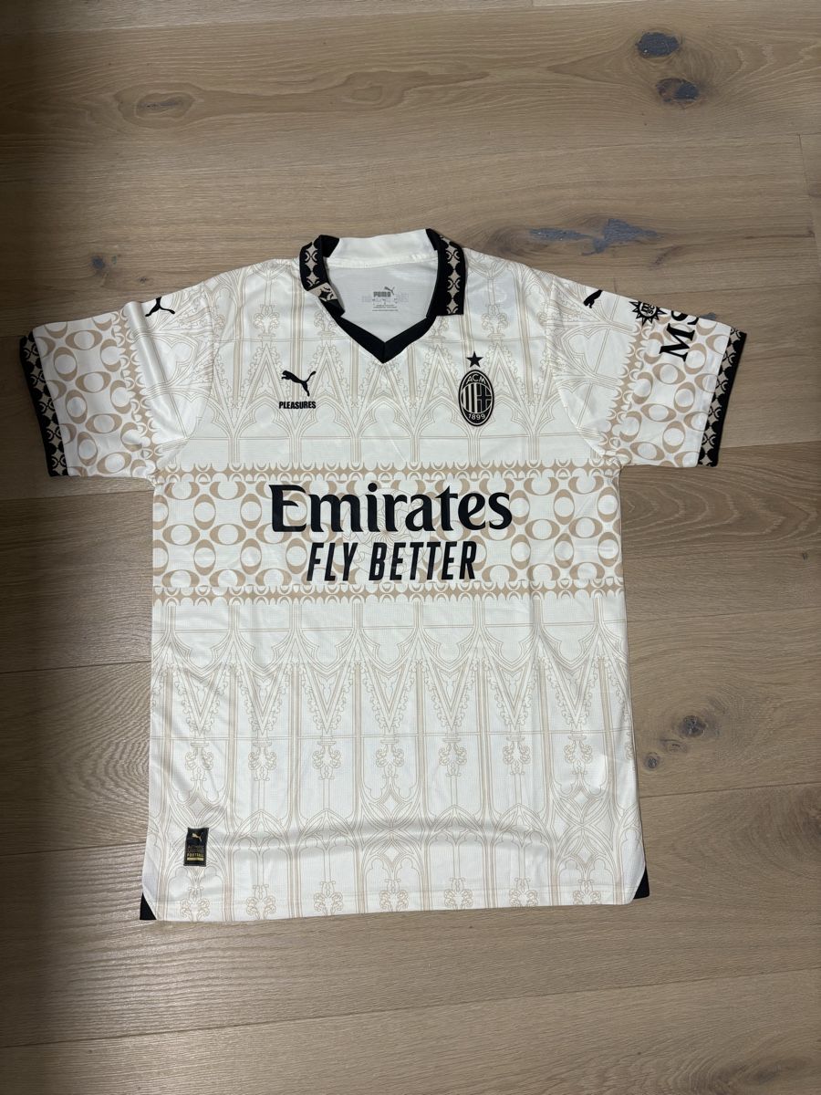 Puma Leibchen & Hosen: Trikot Puma x AC Mailand L Pleasures – Neu (gemäss Beschreibung) aus Au SG von