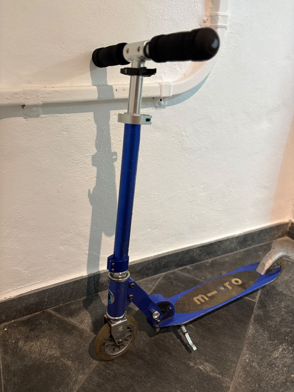 Micro Kickboard: Micro Scooter blau klappbar – D'occasion à Zürich par Fabienne059