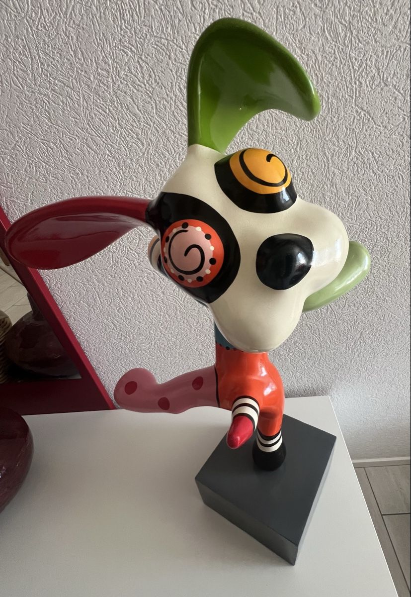 Figuren: Statue chien colorée signée Jacky, haut 50cm – Gebraucht aus Chézard-St-Martin von Chopette 5