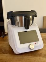 Monsieur Cuisine Smart mit viel Zubehör