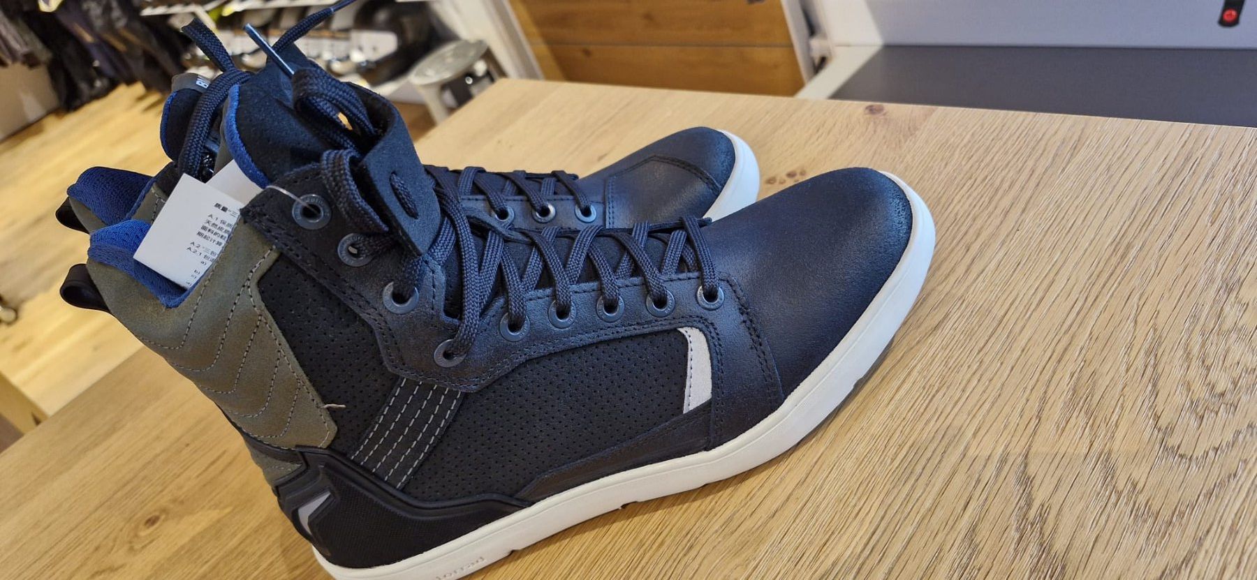 Chaussures hommes: BMW Sneaker Dry Gr. 44 – Neuf avec emballage d'origine à Ursenbach par adm_dw2j 1